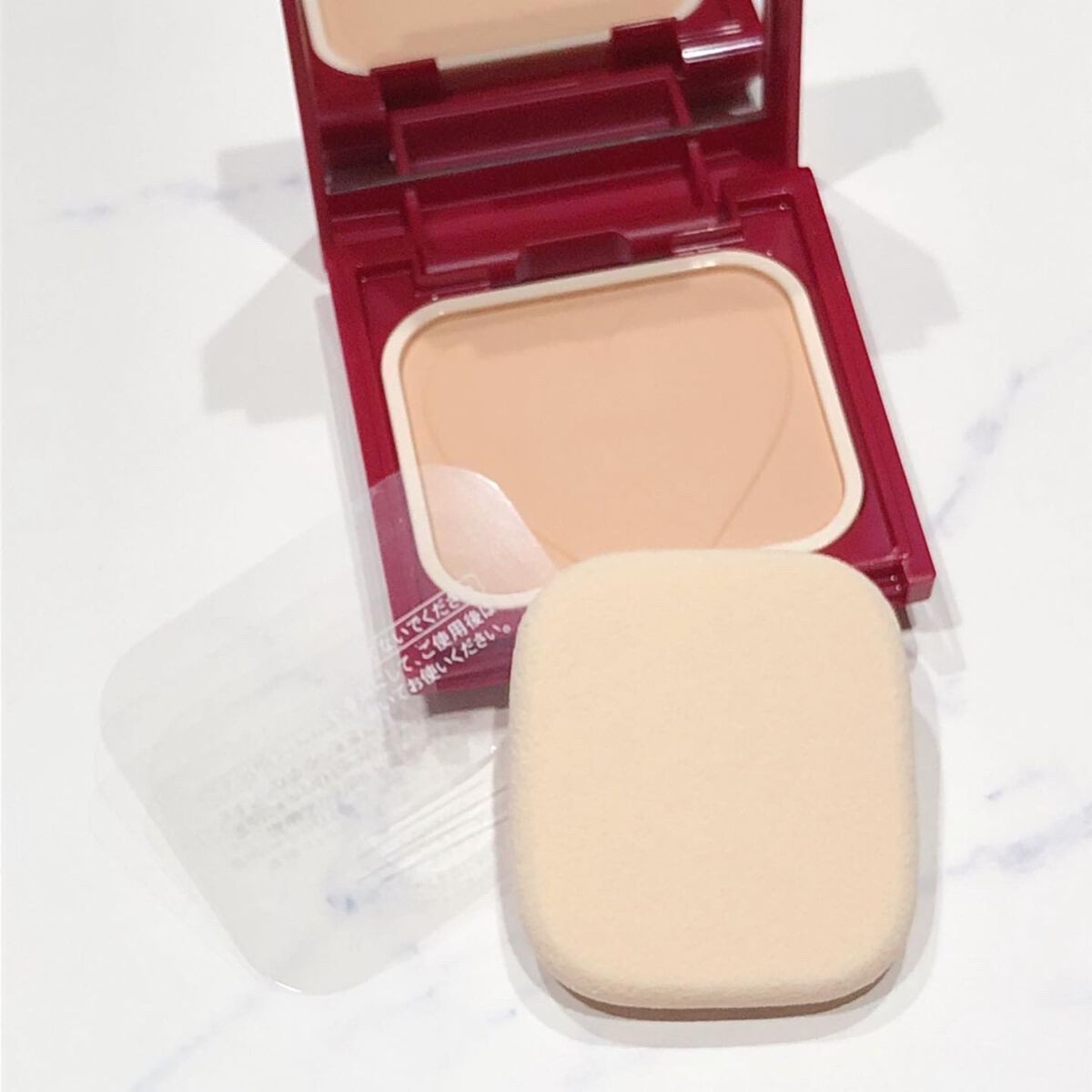 RAKKO on LIPS 「毛穴をオフして透け感をオン!プロが仕上げたような透け感美肌へ資..」(2枚目)