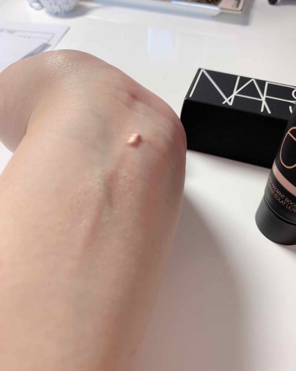 スーパーラディアントブースター/NARS/化粧下地を使ったクチコミ(2枚目)