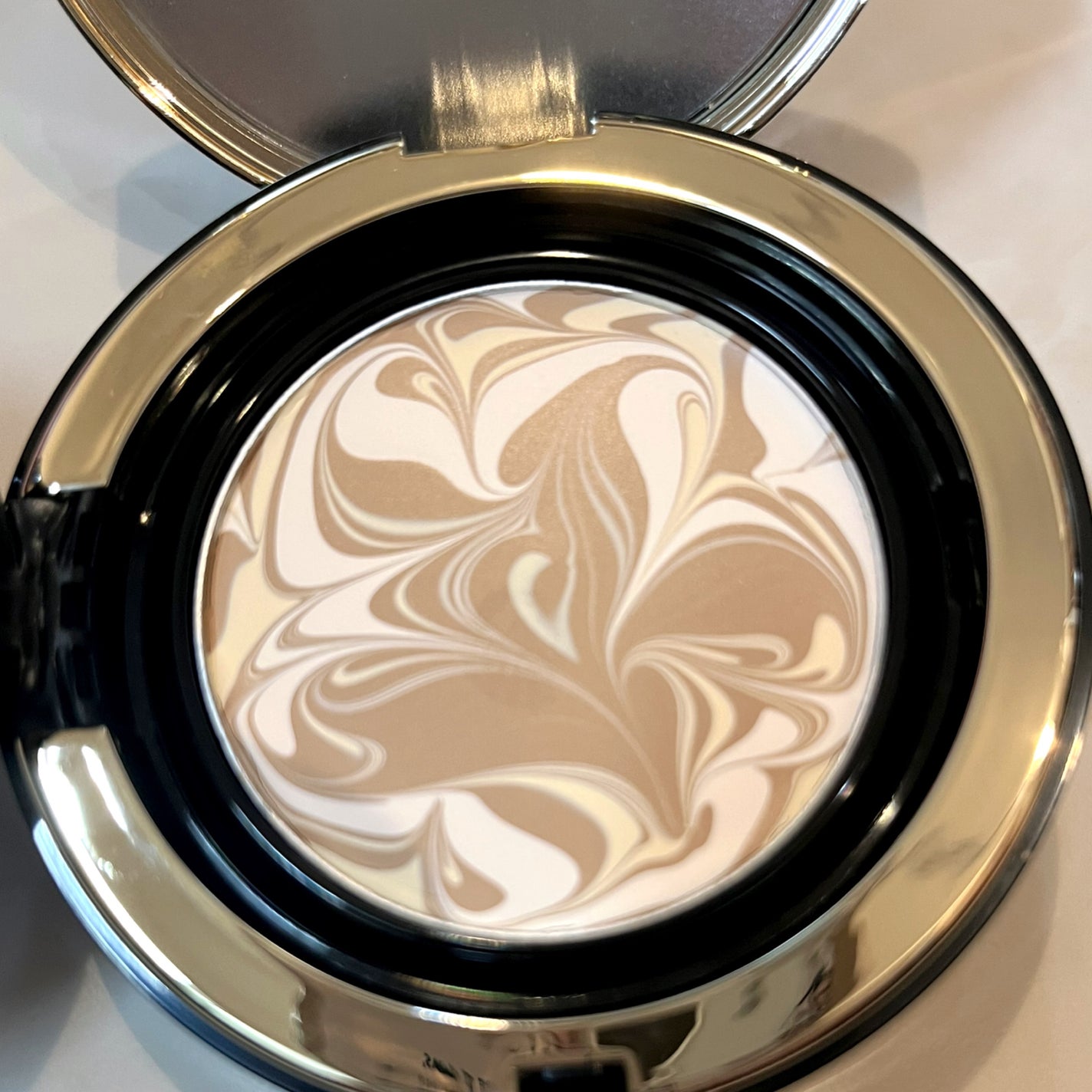 SIGNATURE ESSENCE COVER PACT /AGE20’s/クリーム・エマルジョンファンデーションを使ったクチコミ(2枚目)