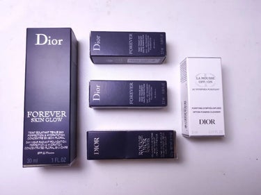 神尾奏 on LIPS 「DIORのファンデーション#0Nとリップ#111を買った*.(..」（1枚目）