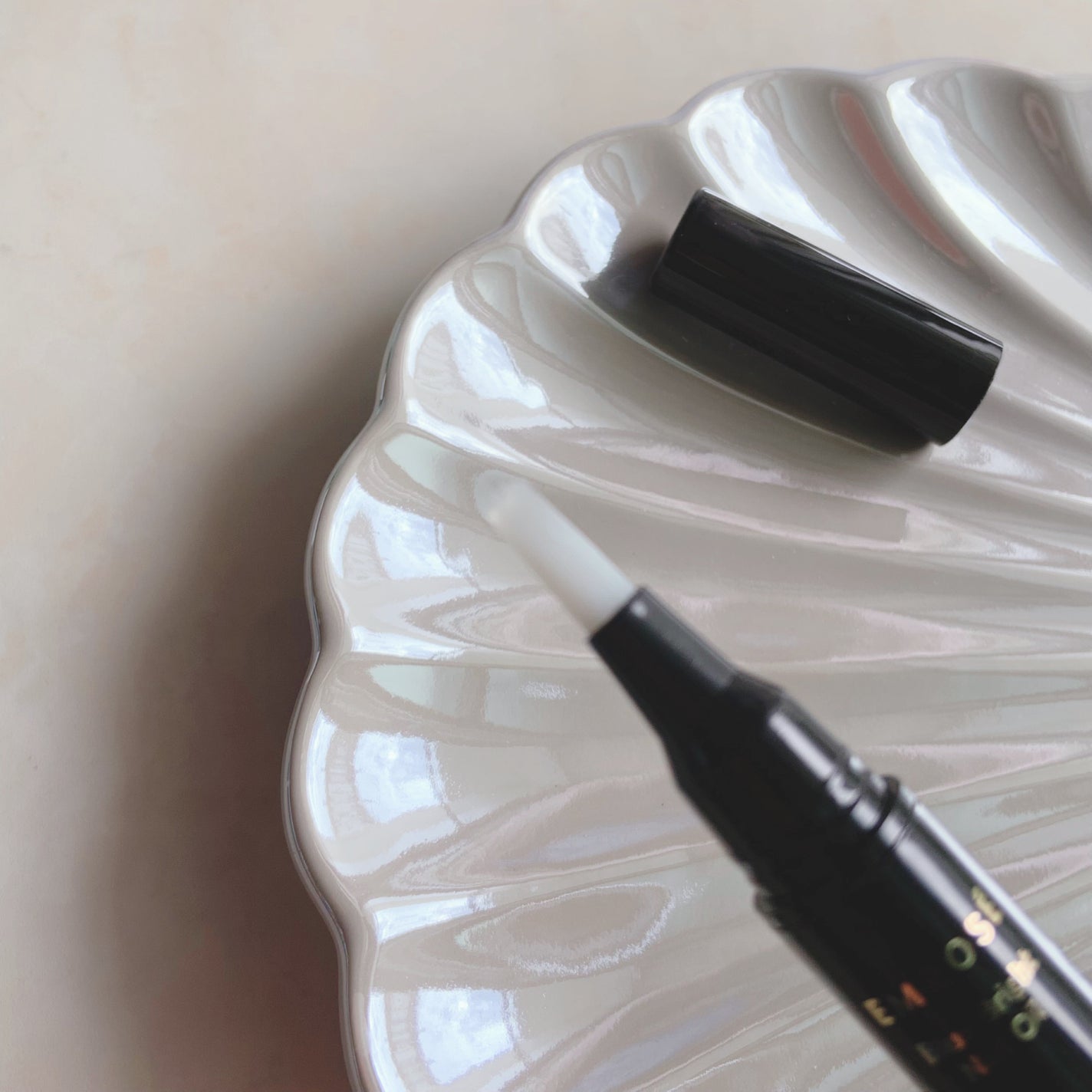 ブルーブライトネイルオイル/EMROSÉ/ネイルオイル・トリートメントを使ったクチコミ(4枚目)