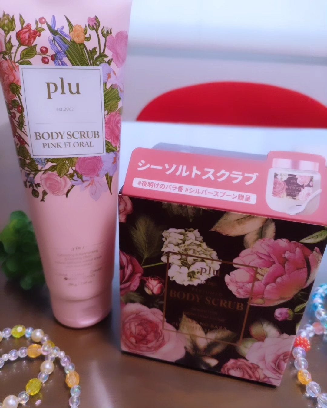 パフュームドシーソルトボディスクラブ 夜明けのバラ/plu/スクラブ・ゴマージュを使ったクチコミ(2枚目)