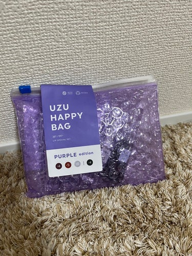 UZU HAPPY BAG PURPLE edition/UZU BY FLOWFUSHI/メイクアップキットを使ったクチコミ（1枚目）