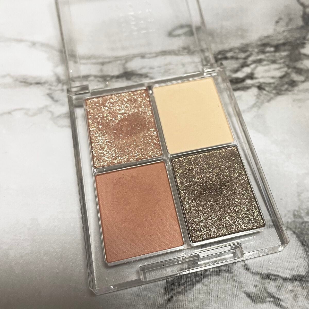 4色アイシャドウパレット/aZTK/アイシャドウパレットを使ったクチコミ(2枚目)