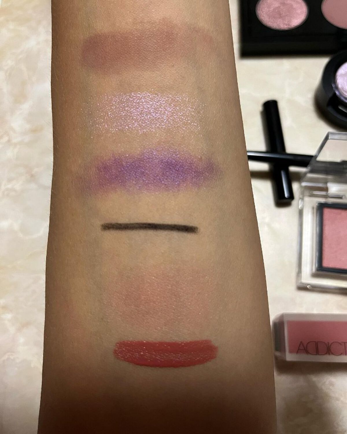 スモール アイシャドウ/M・A・C/単色アイシャドウを使ったクチコミ（2枚目）