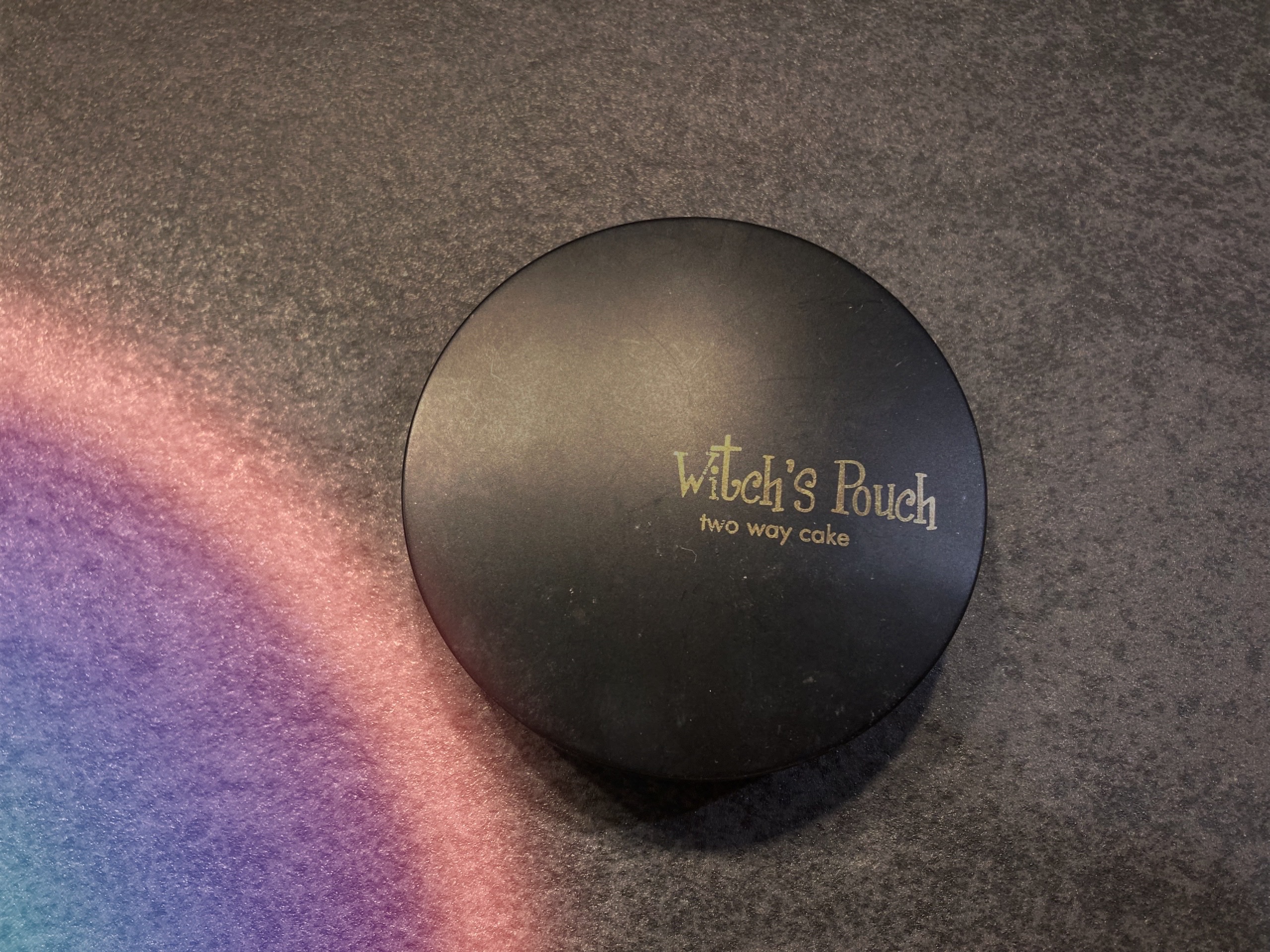 ベルベットトゥーウェイケーキ/Witch's Pouch/プレストパウダーを使ったクチコミ（1枚目）