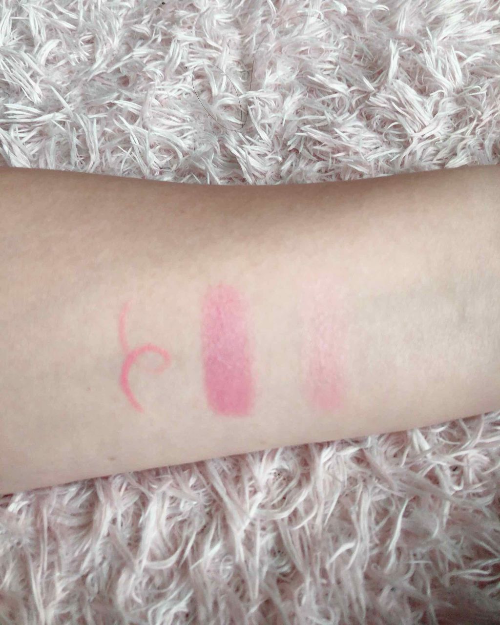 ヴォリュプテ ティントインバーム/YVES SAINT LAURENT BEAUTE/口紅を使ったクチコミ（2枚目）