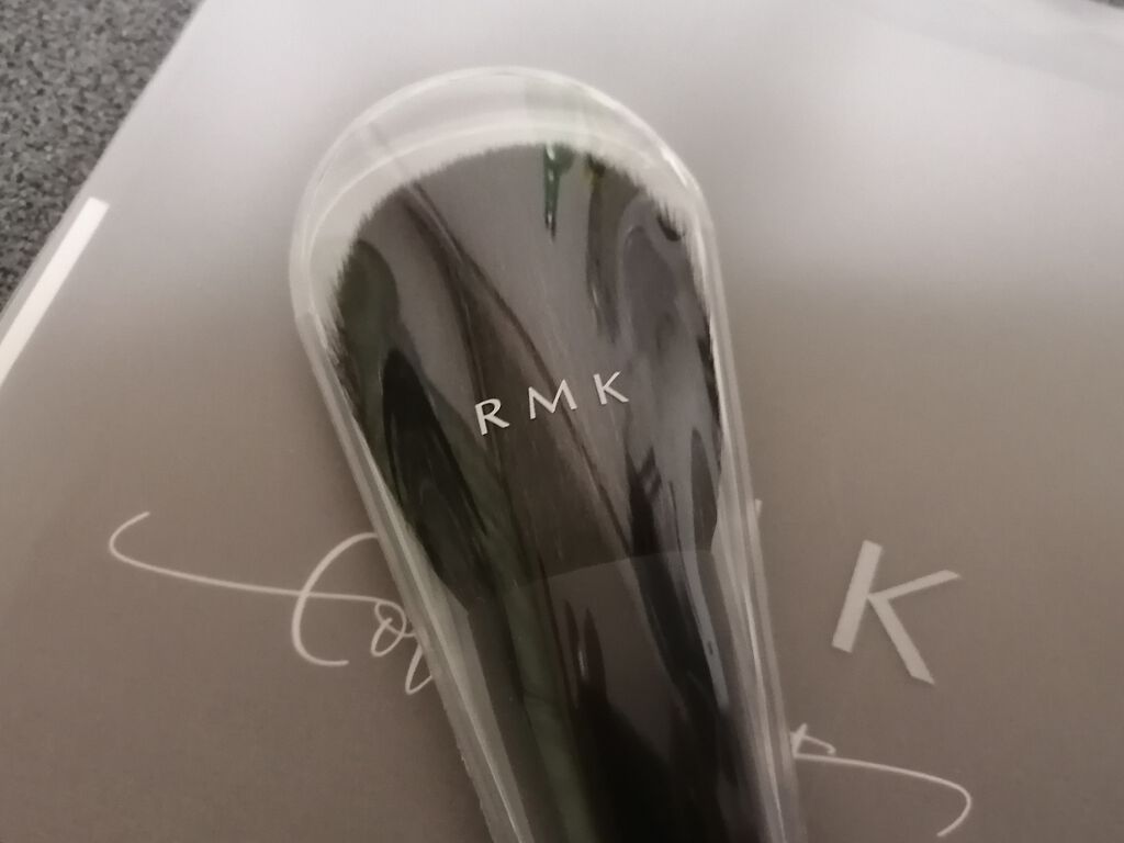 フェイスパウダーブラシ/RMK/メイクブラシを使ったクチコミ（1枚目）