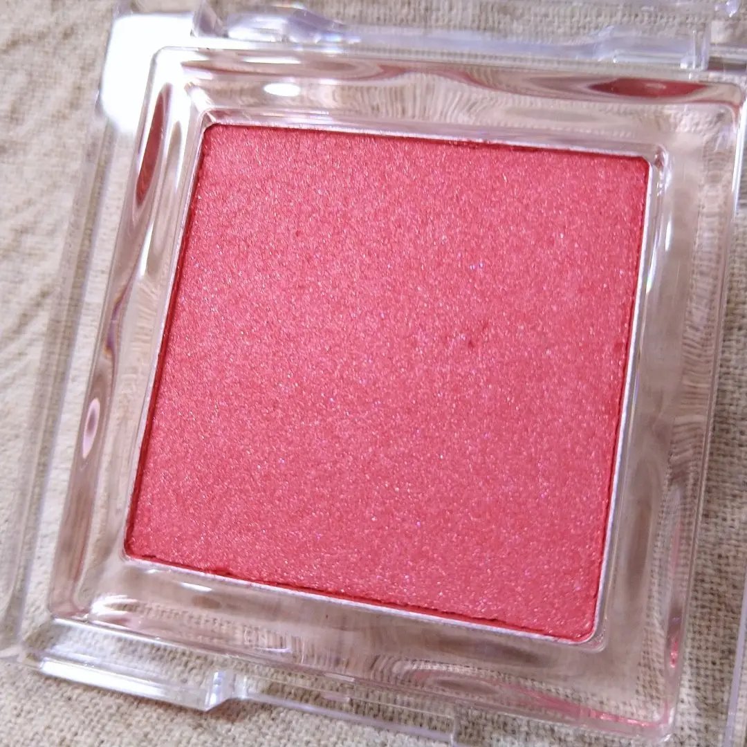 ベイクドブラッシュ #05 Strawberry Smoke/Glint/パウダーチークを使ったクチコミ（1枚目）