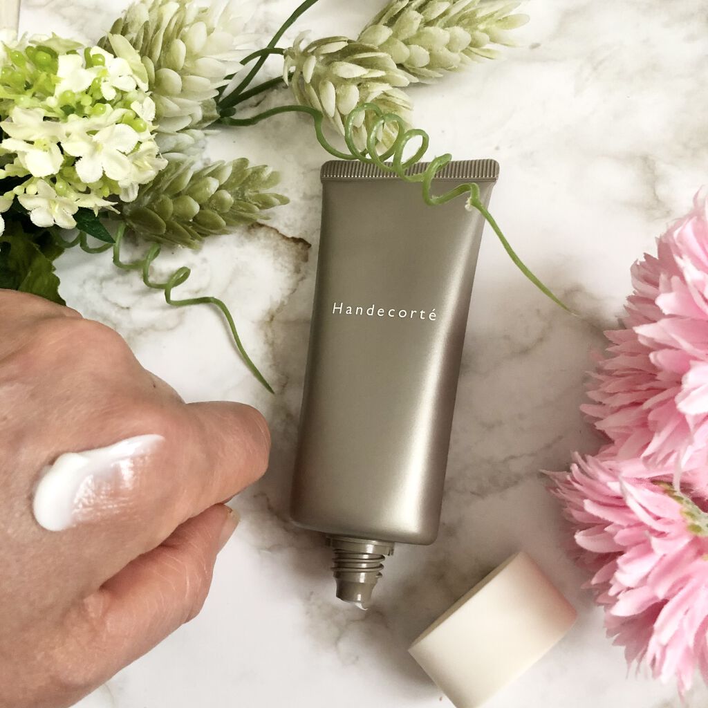 ハンデコルテ/キユートピア/ネック・デコルテケアを使ったクチコミ（3枚目）