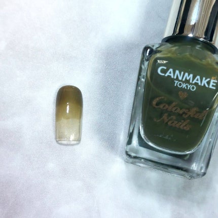 カラフルネイルズ/キャンメイク/マニキュアを使ったクチコミ(4枚目)