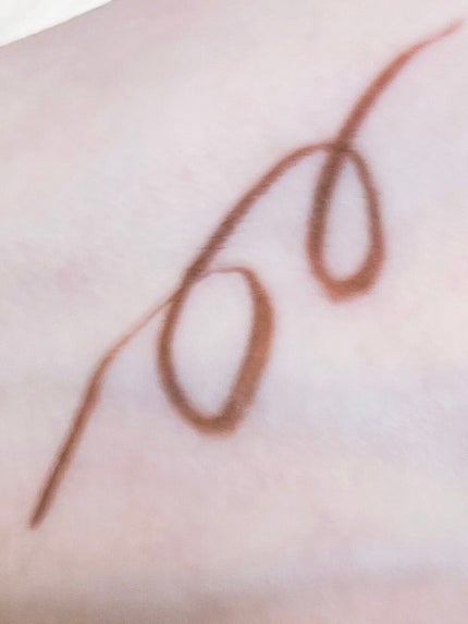 スキルレスライナー/LUMIURGLAS/リキッドアイライナーを使ったクチコミ(3枚目)