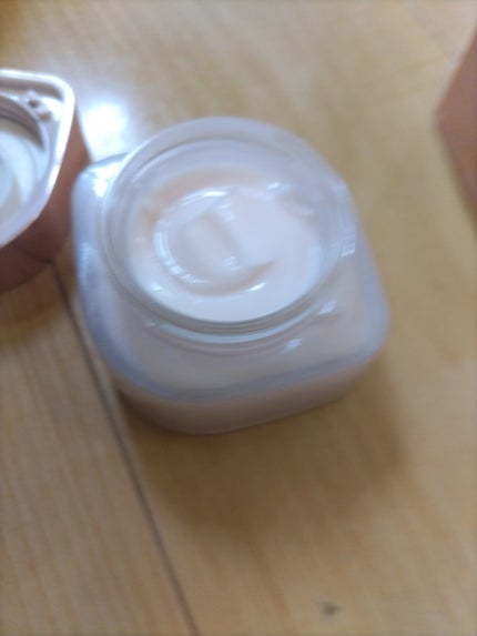 ミシャ グロウ スキンバーム(R)/MISSHA/化粧下地を使ったクチコミ(3枚目)