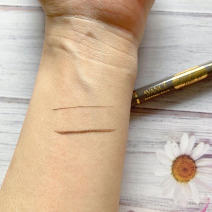 アヴァンセ ジョリ・エ ジョリ・エ リキッドアイライナー/アヴァンセ/リキッドアイライナーを使ったクチコミ(4枚目)