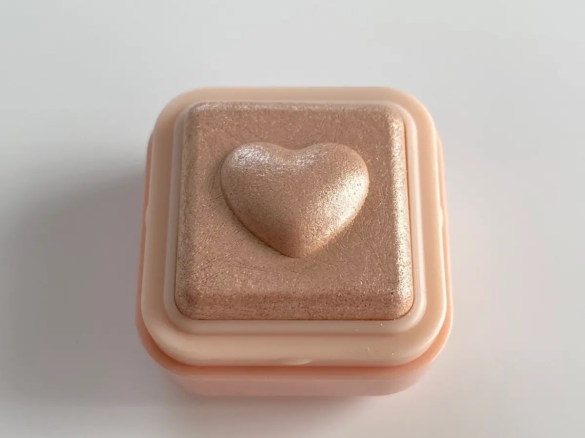 ミルクブリンハートライター/Colorgram/パウダーハイライトを使ったクチコミ（1枚目）