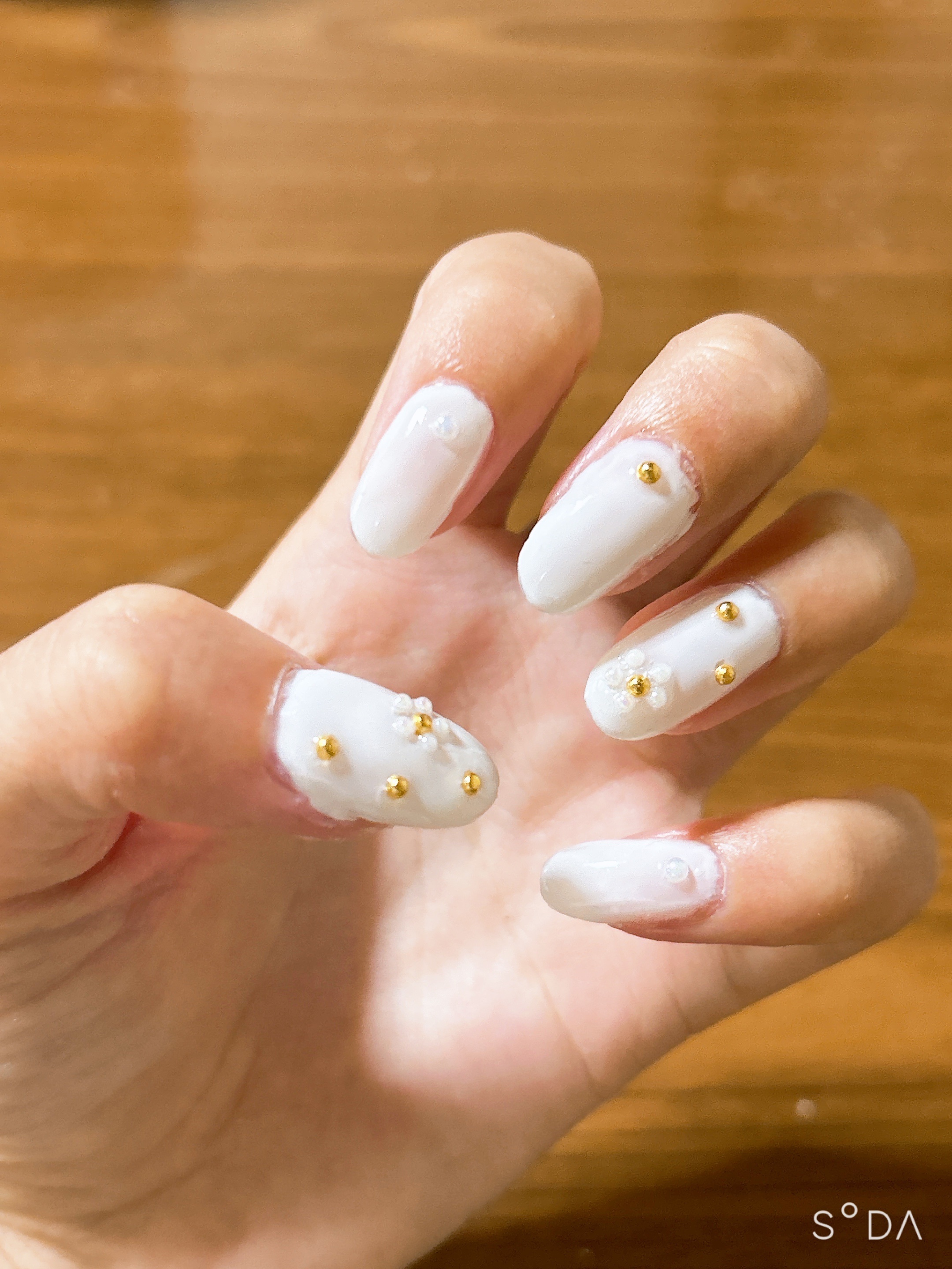 BRG ジェルネイル 10 ホワイト/DAISO/ジェルネイルを使ったクチコミ（1枚目）