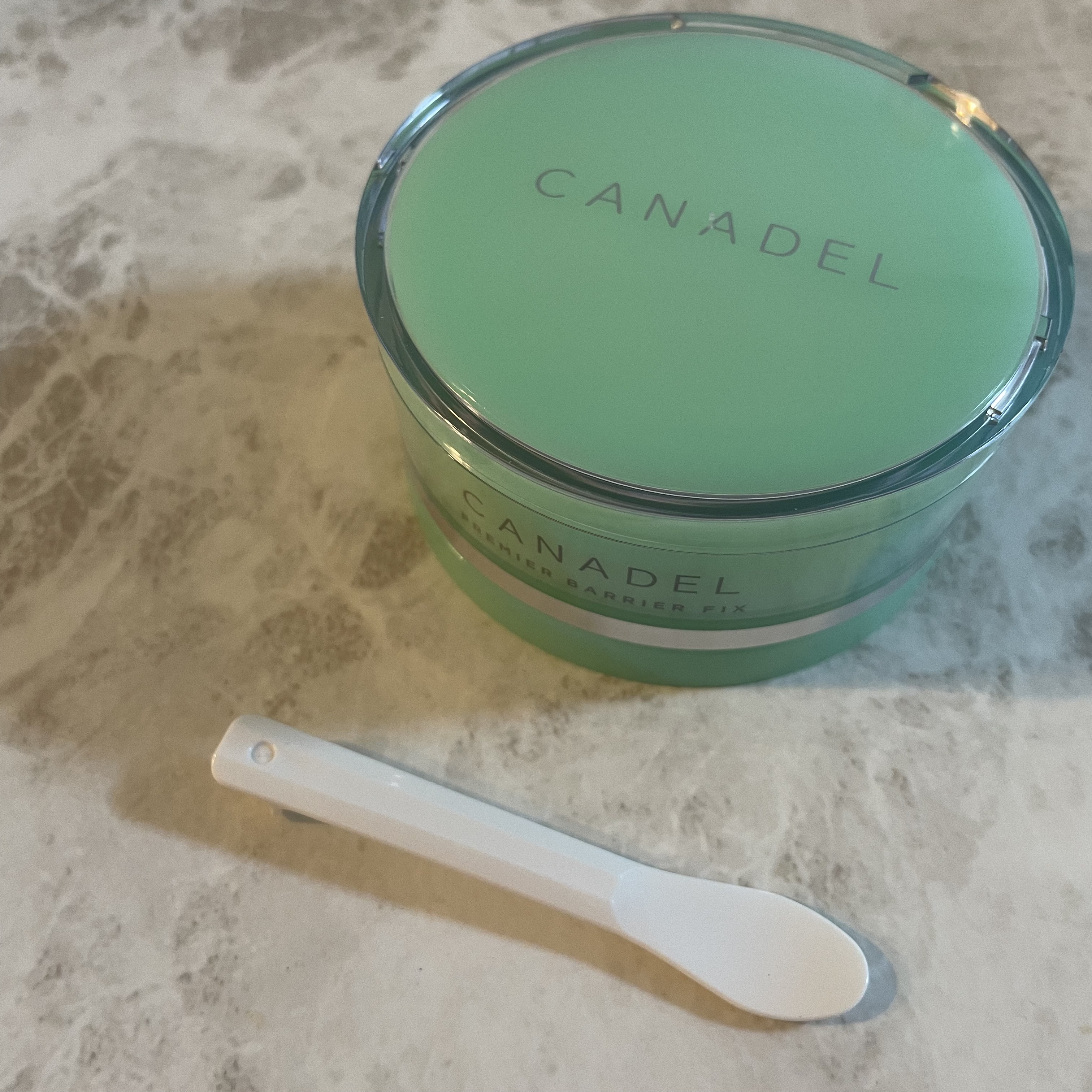 プレミアバリアフィックス /CANADEL/オールインワン化粧品を使ったクチコミ（1枚目）