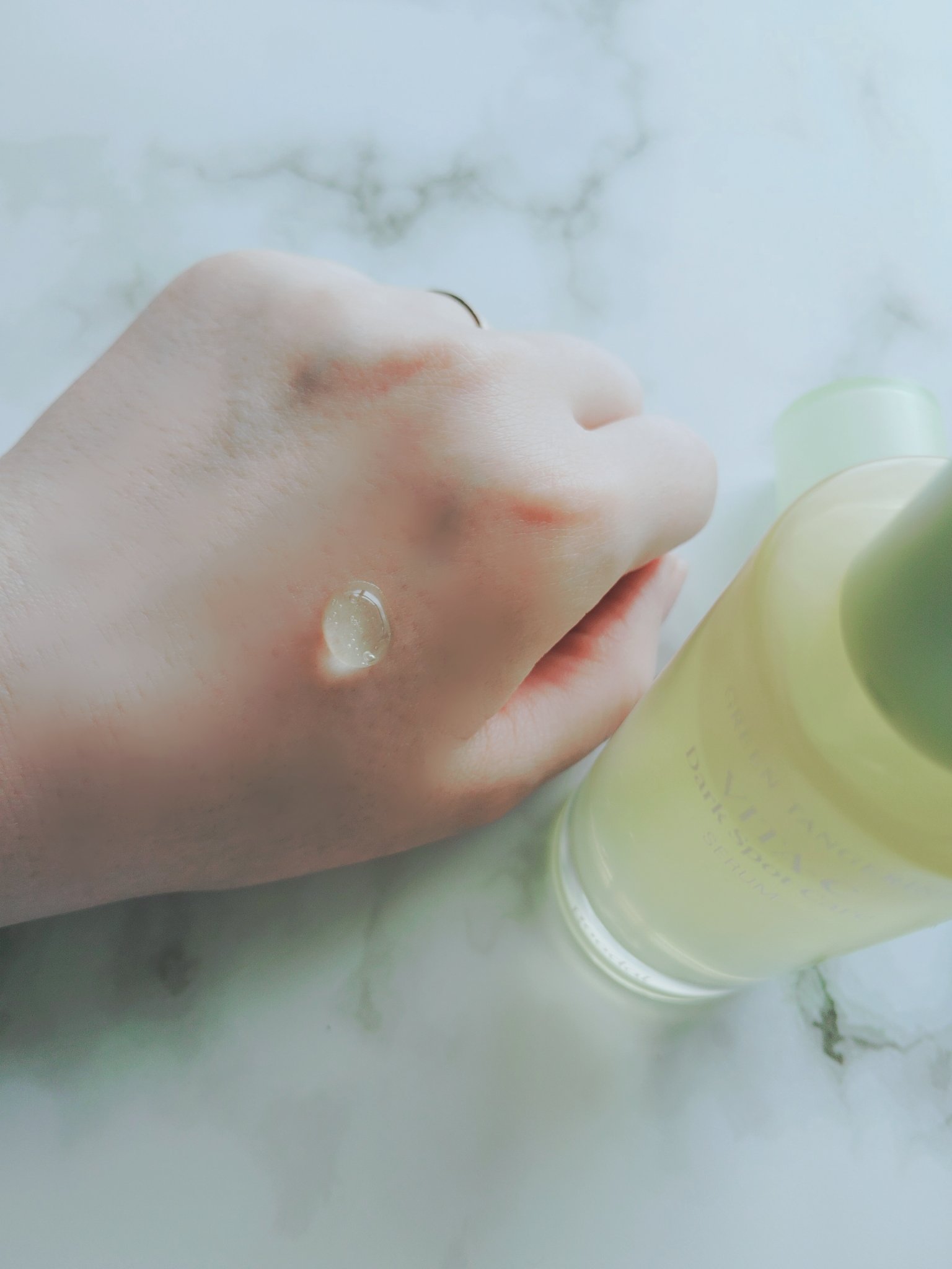 グリーンタンジェリン ビタC ダークスポットケアセラム/goodal/美容液を使ったクチコミ（3枚目）