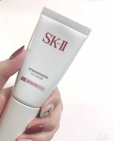SK-II アトモスフィアCCクリーム
〈日焼け止め美容クリーム〉

SPF50 PA ++++

美容クリームなだけあって塗った後はずっと肌がしっとりする。
乾燥肌にはオススメの下地。
脂性肌さんでも