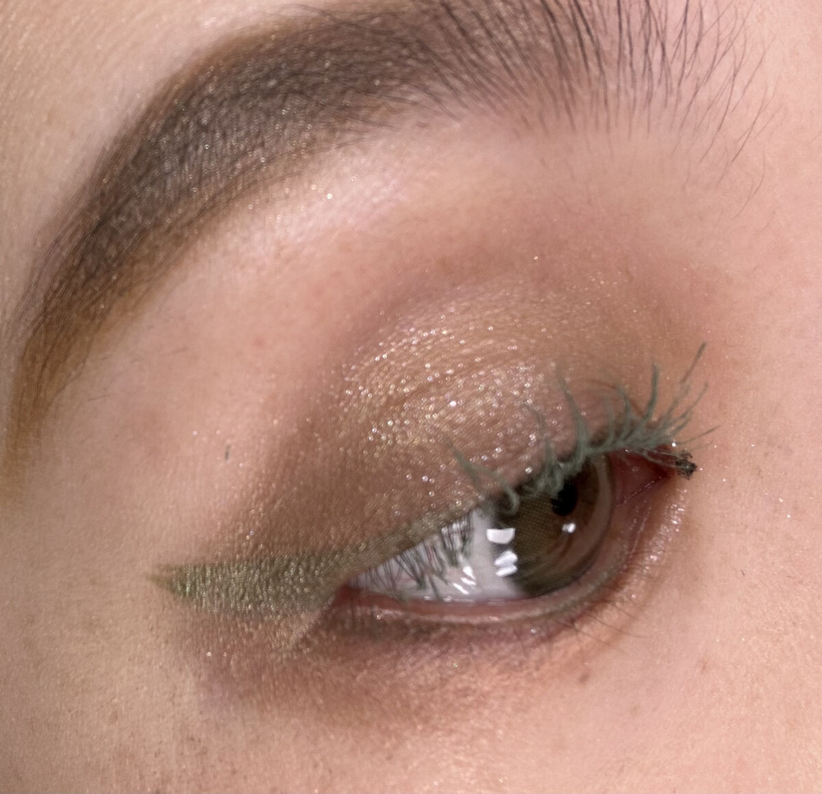 セルヴォーク インディケイトアイブロウパウダー 04 カーキブラウン/Celvoke/パウダーアイブロウを使ったクチコミ（3枚目）