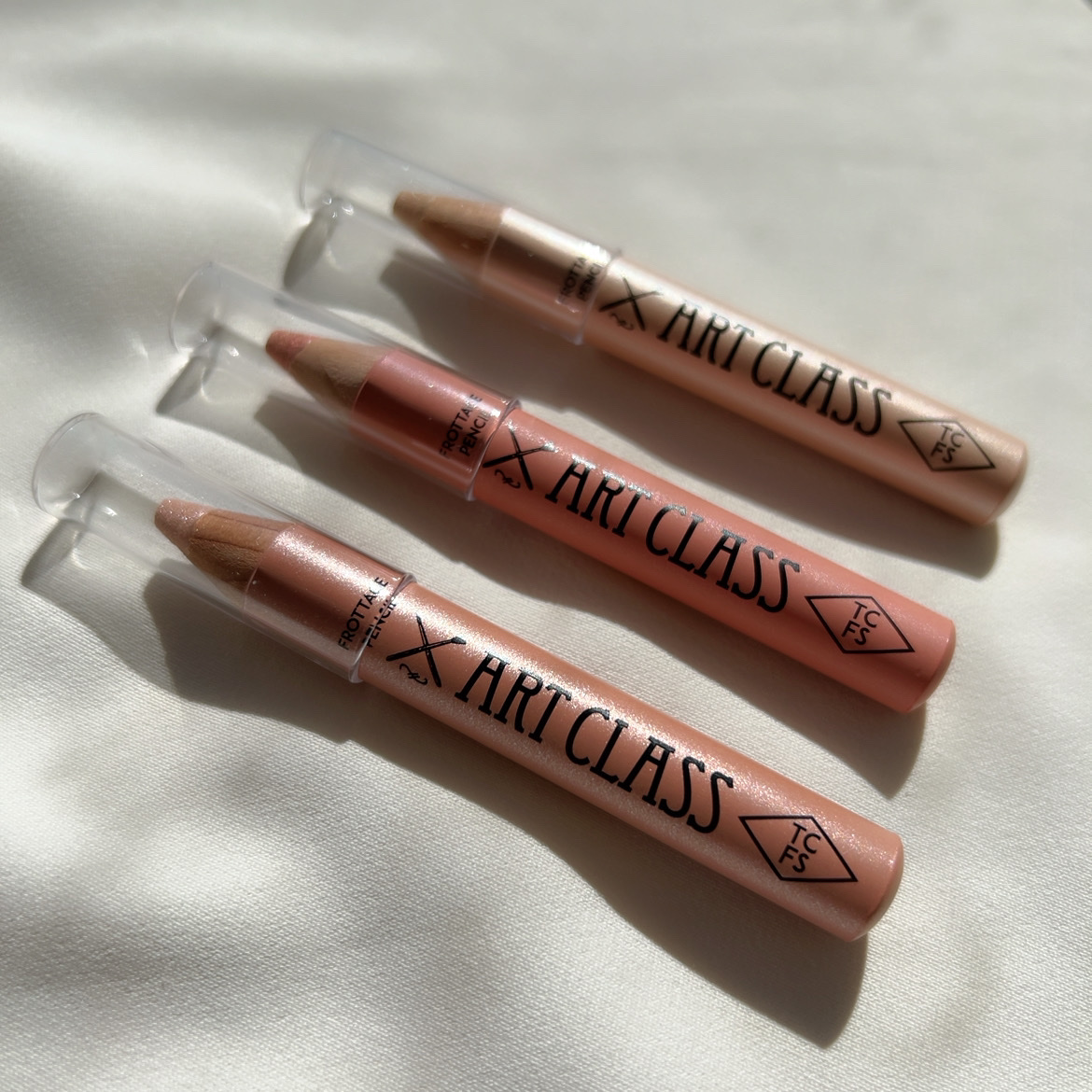 アートクラス フロッタージュペンシル/too cool for school/スティックアイシャドウを使ったクチコミ（2枚目）