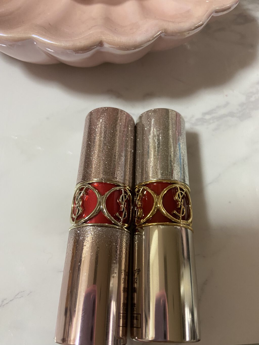 ルージュ ヴォリュプテ ロックシャイン N°12 ロックステージ レッド/YVES SAINT LAURENT BEAUTE/口紅を使ったクチコミ（2枚目）