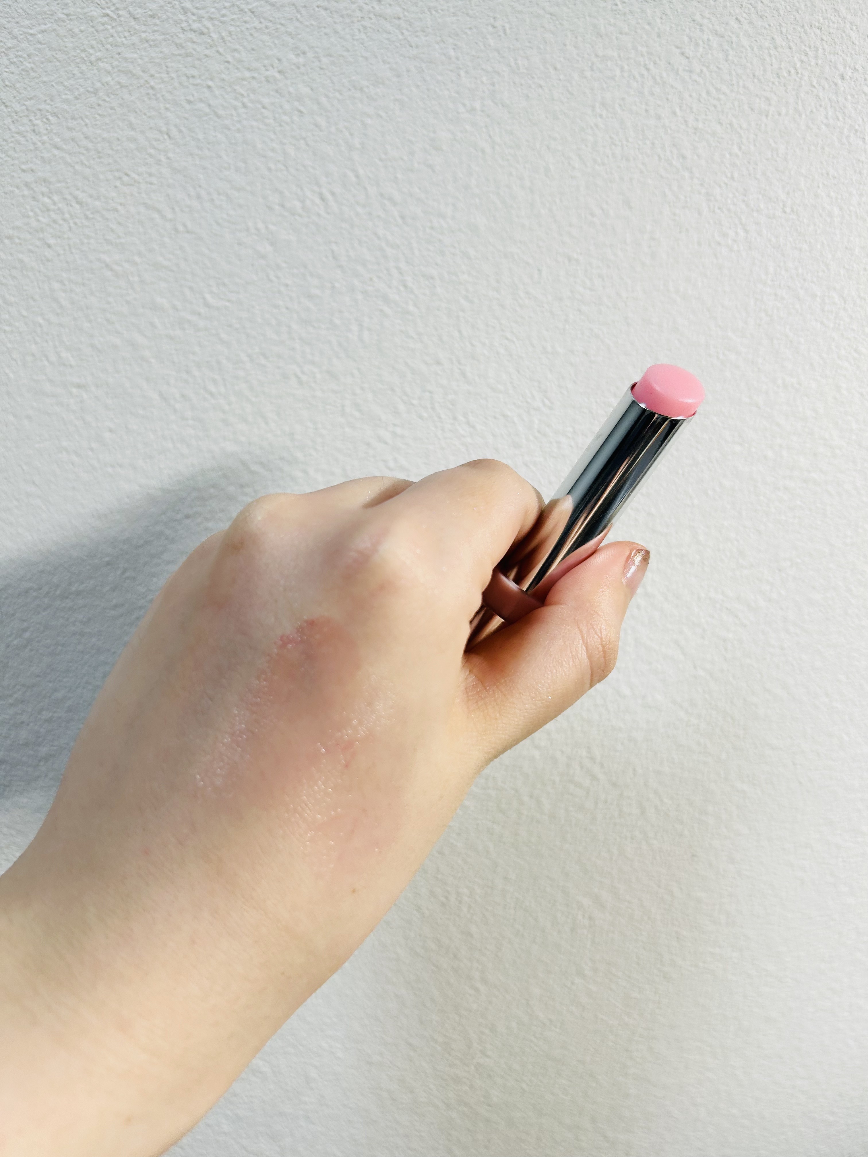 レブロン キス グロウ バーム N 001	リリー グロウ/REVLON/口紅を使ったクチコミ（2枚目）