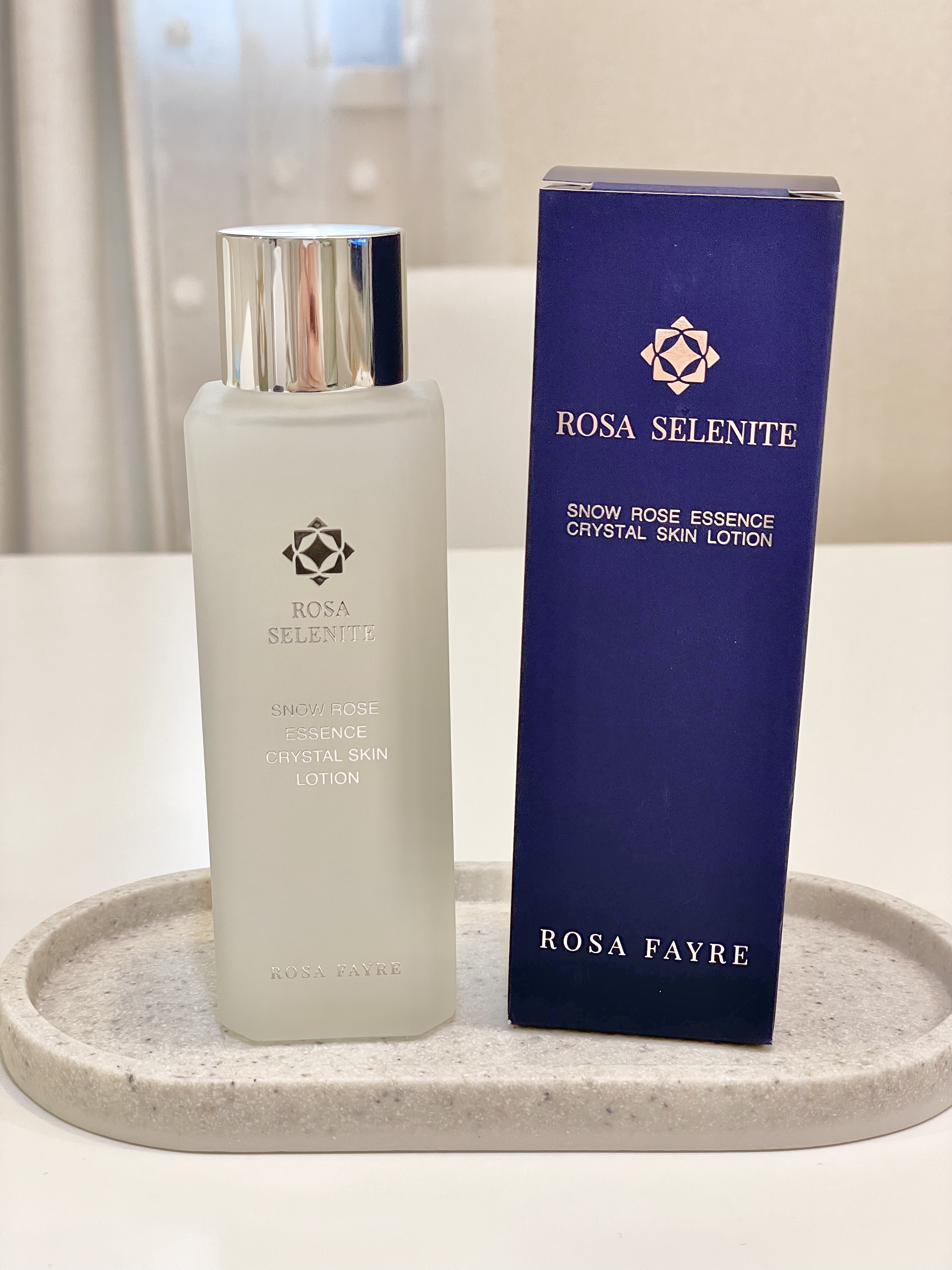 ロサ セレナイト スノーローズ エッセンス クリスタルスキン ローション/ROSA FAYRE/化粧水を使ったクチコミ（3枚目）