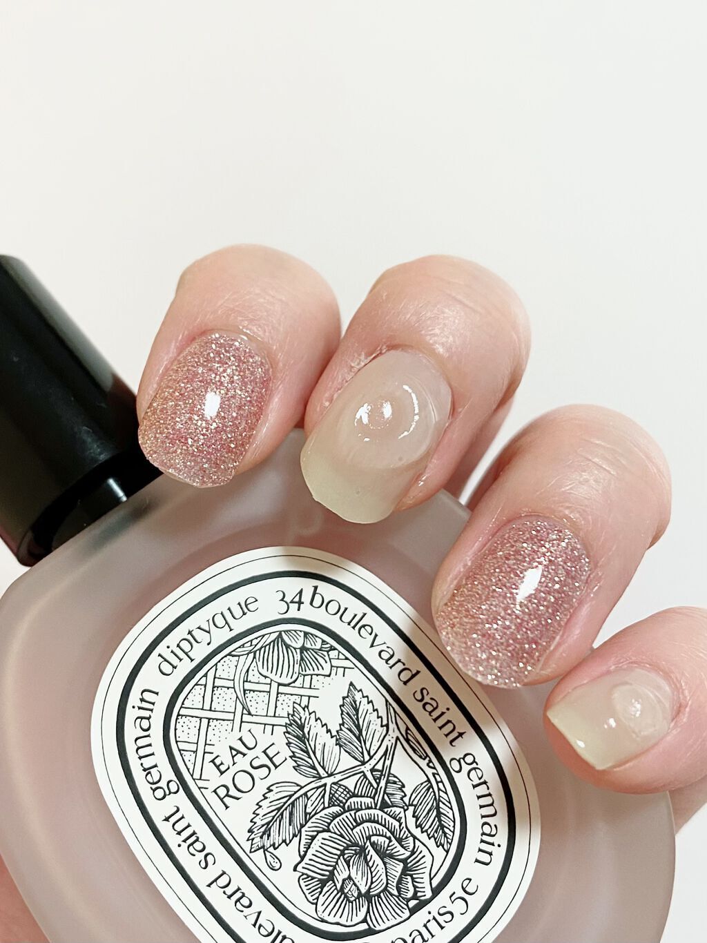 Blair on LIPS 「KEEPU本音レポ··•☽♡去年初めて貼るタイプのジェル風ネイ..」(2枚目)