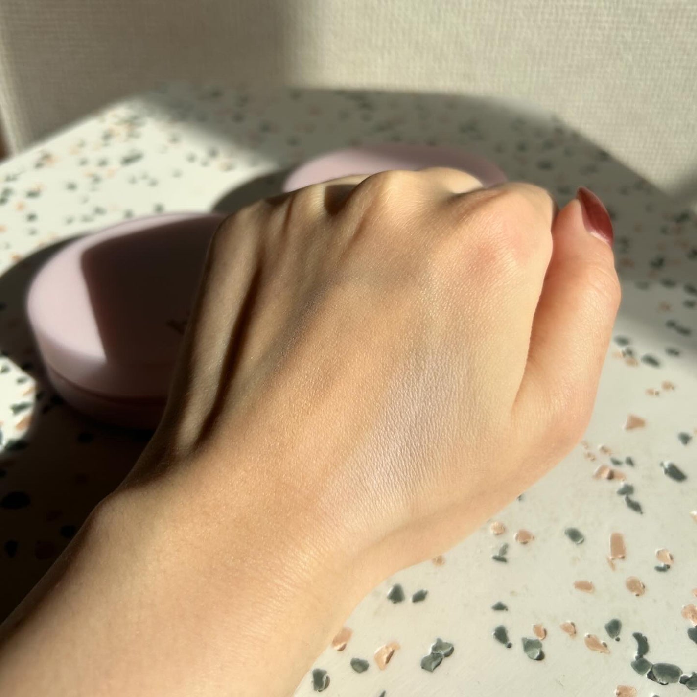 つーちゃん on LIPS 「見た目も可愛い💕持ち運びもできるパウダー🌷@hince_off..」(6枚目)