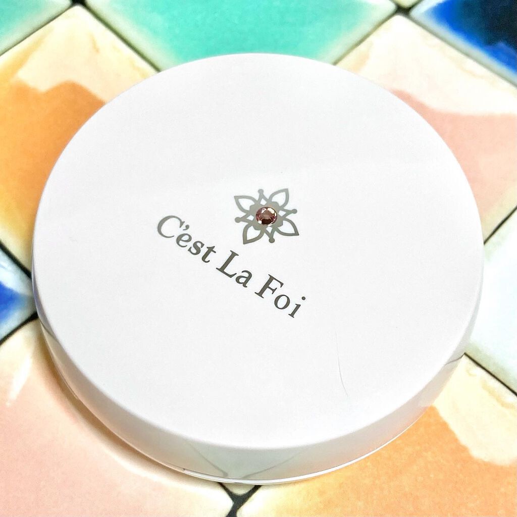 エッセンスパウダー		 ライトベージュ/セラフォア/プレストパウダーを使ったクチコミ（2枚目）