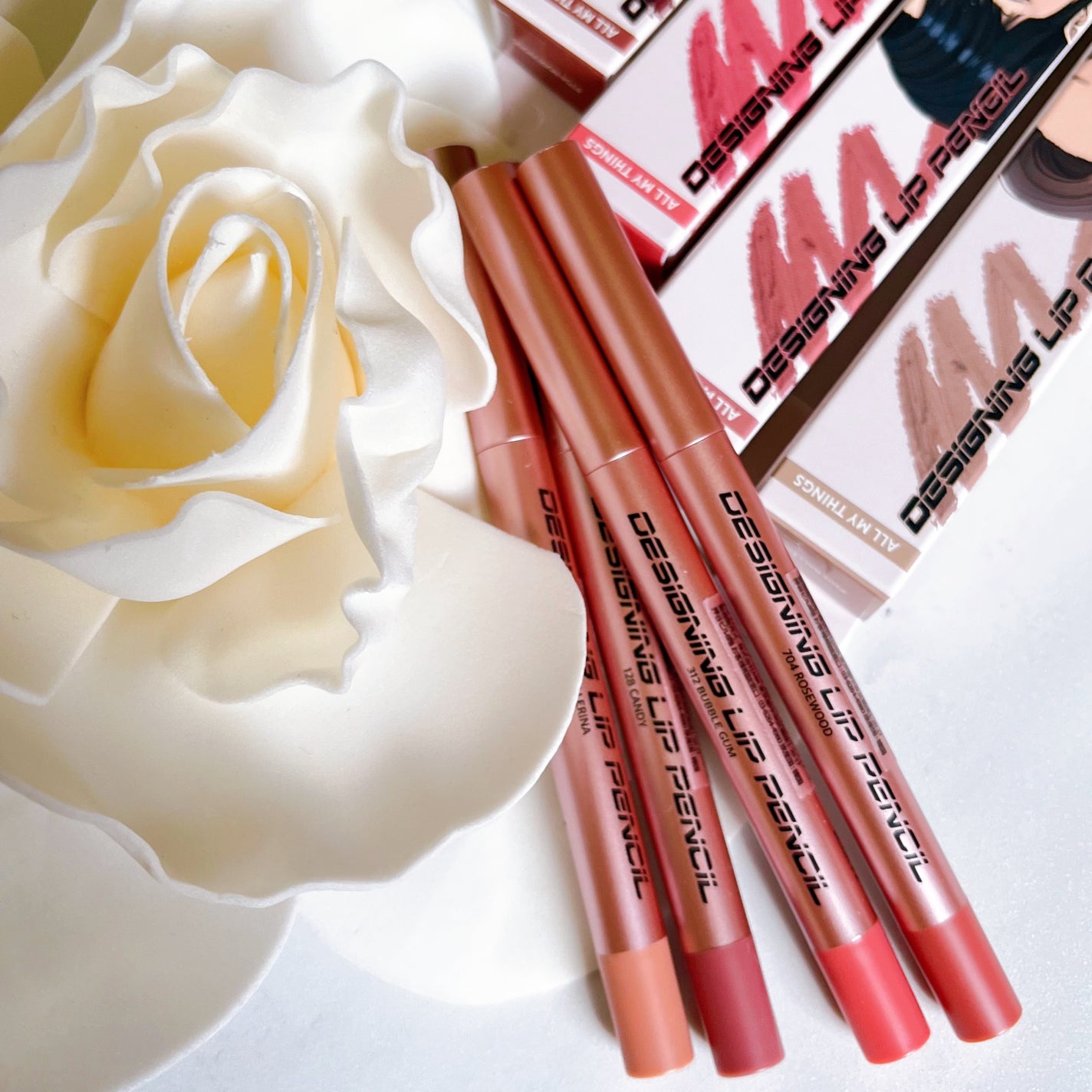 オールマイシングス トゥルービューティー デザイニング リップペンシル/all my things/リップライナーを使ったクチコミ(2枚目)