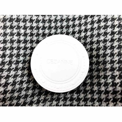UVクリアフェイスパウダー/CEZANNE/プレストパウダーを使ったクチコミ(1枚目)