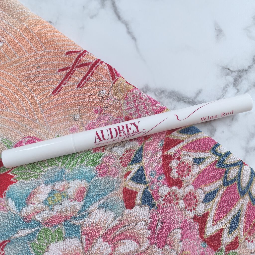 スターアイライナー/オードリーコレクション/リキッドアイライナーを使ったクチコミ(4枚目)