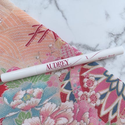 スターアイライナー/オードリーコレクション/リキッドアイライナーを使ったクチコミ(4枚目)