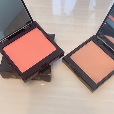 皆さまこんにちは。

#lauramercier
#ブラッシュカラーインフュージョン
お粉のチークでは、ダントツローラメルシエが
すきです。
理由は、カラーがすきはもちろんですが、お粉がサラサラ過ぎず、