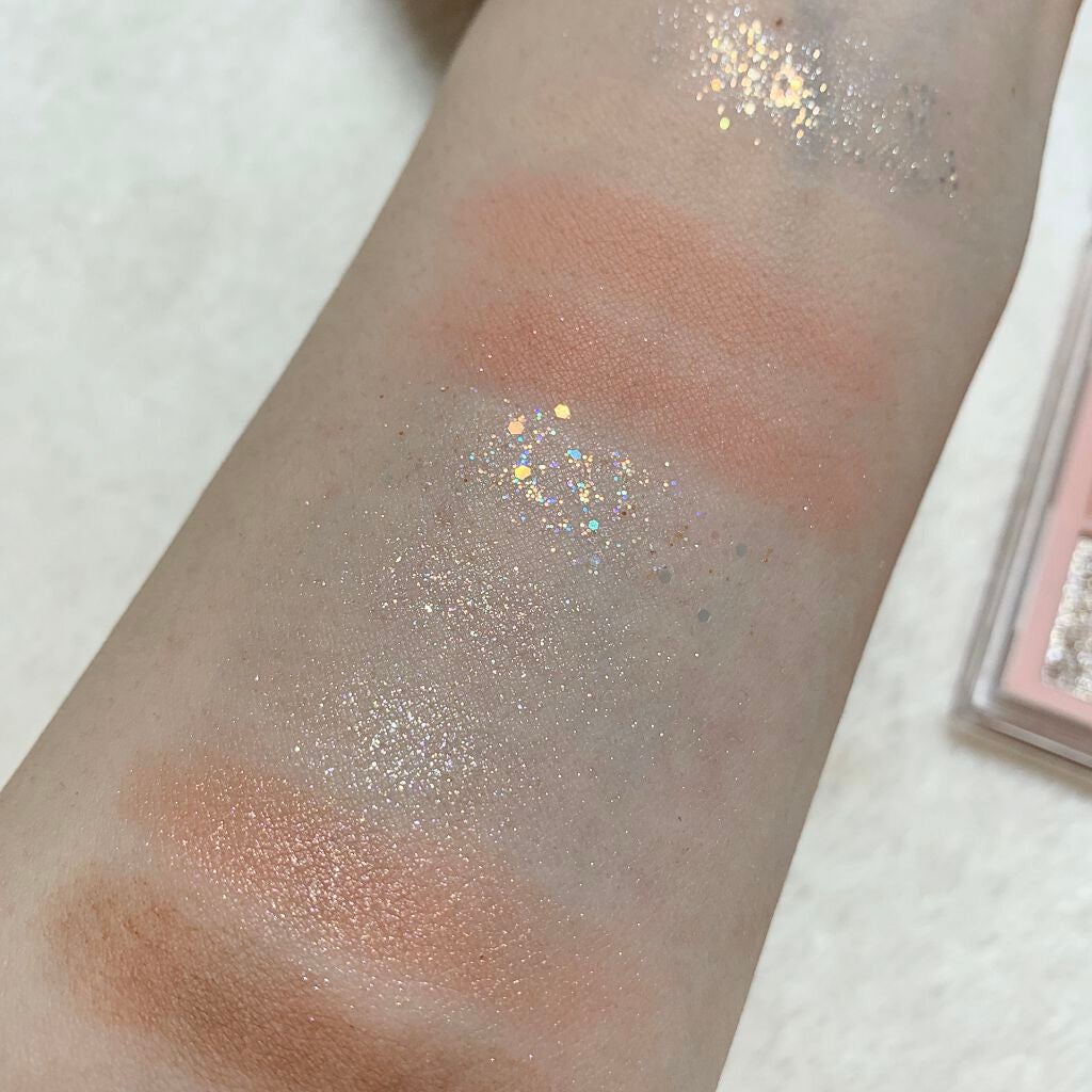 グリッターペディアアイパレット/unleashia/アイシャドウパレットを使ったクチコミ(2枚目)