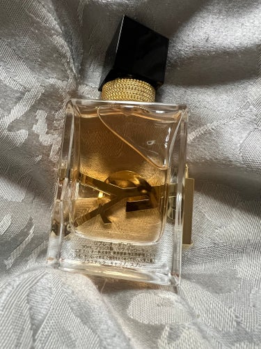 YVES SAINT LAURENT BEAUTE リブレ オーデトワレのクチコミ「YVES SAINT LAURENT BEAUTE

リブレ オーデトワレ
30ml  ¥10.....」（2枚目）