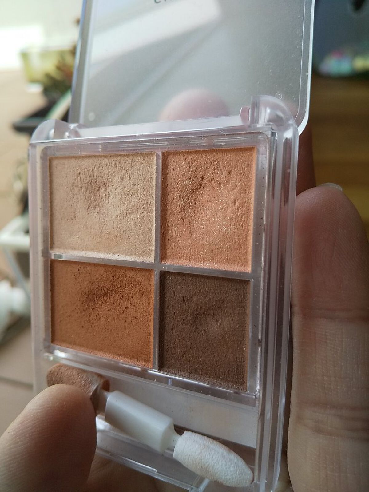 ワンダー キューブ アイシャドウ マット M001/リンメル ロンドン/単色アイシャドウを使ったクチコミ（3枚目）