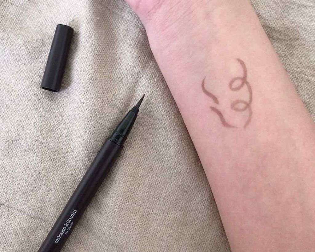 ミズキ on LIPS 「GLOW10月号付録/Celvokeのアドバイザーの菊池美香子..」(3枚目)