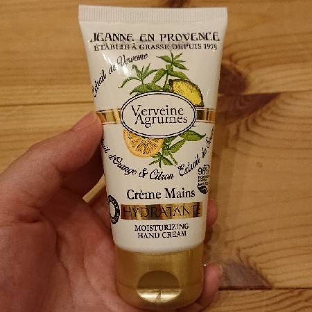 ディヴァインオリーブ ハンドクリーム/ジャンヌ・アン・プロヴァンス/ハンドクリームを使ったクチコミ（1枚目）