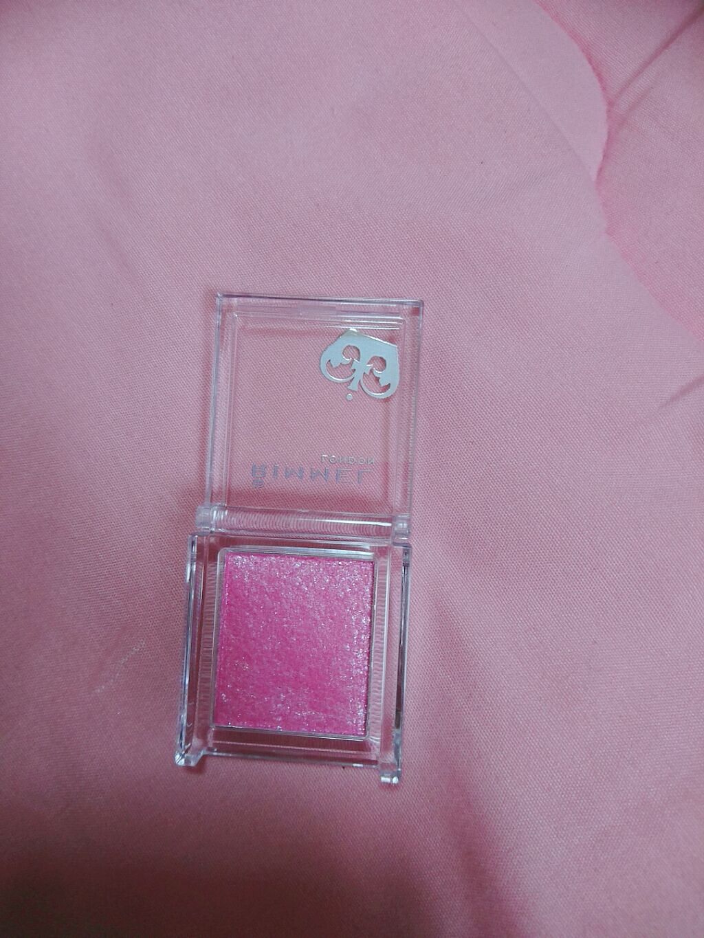 プリズム パウダーアイカラー/リンメル ロンドン/単色アイシャドウを使ったクチコミ(1枚目)