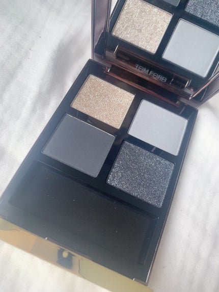 アイ カラー クォード 10 チタニウム スモーク/TOM FORD BEAUTY/アイシャドウパレットの画像
