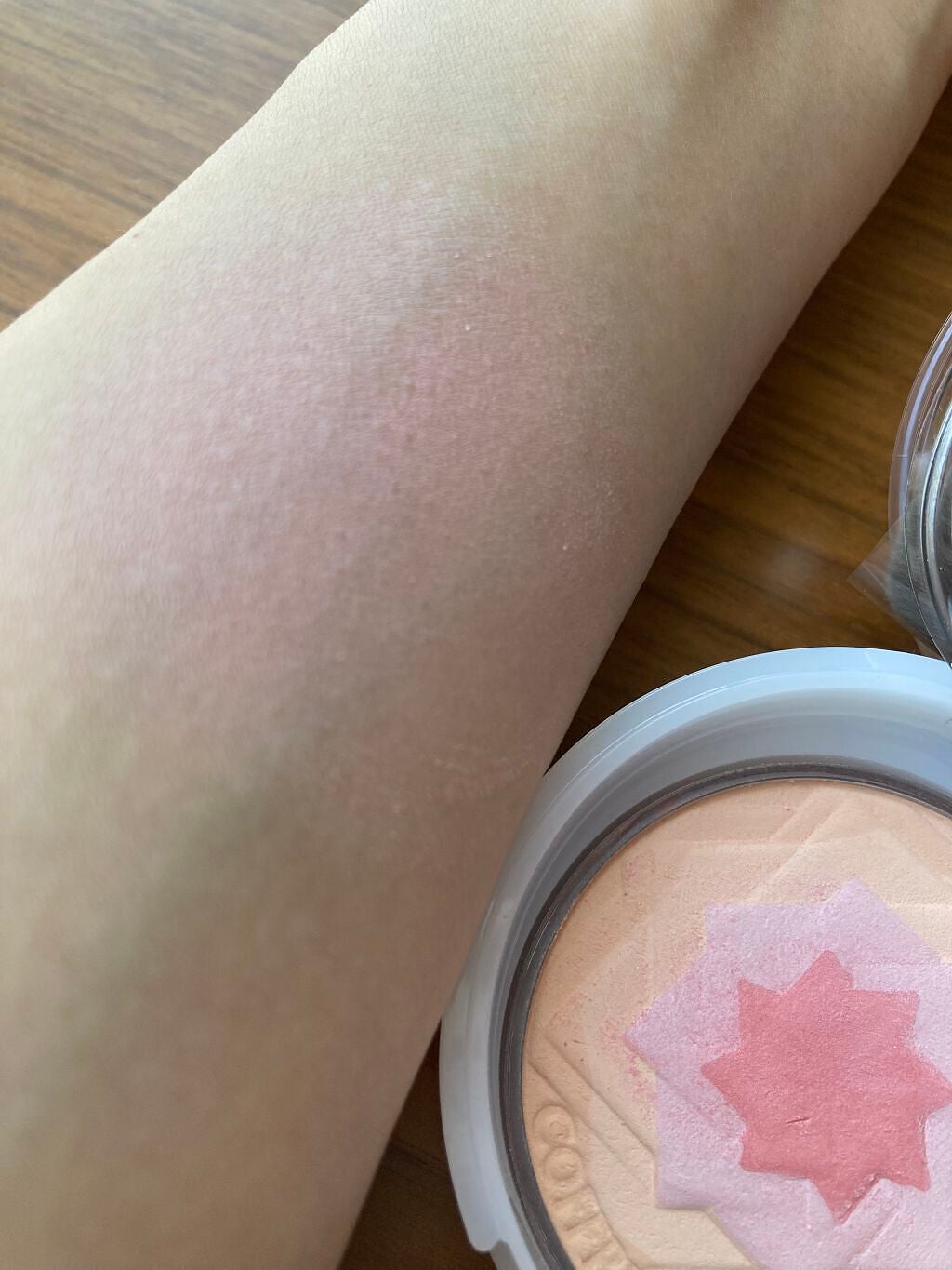 スマイルアップチークスS (マジカルフラット)/コフレドール/パウダーチークを使ったクチコミ(2枚目)