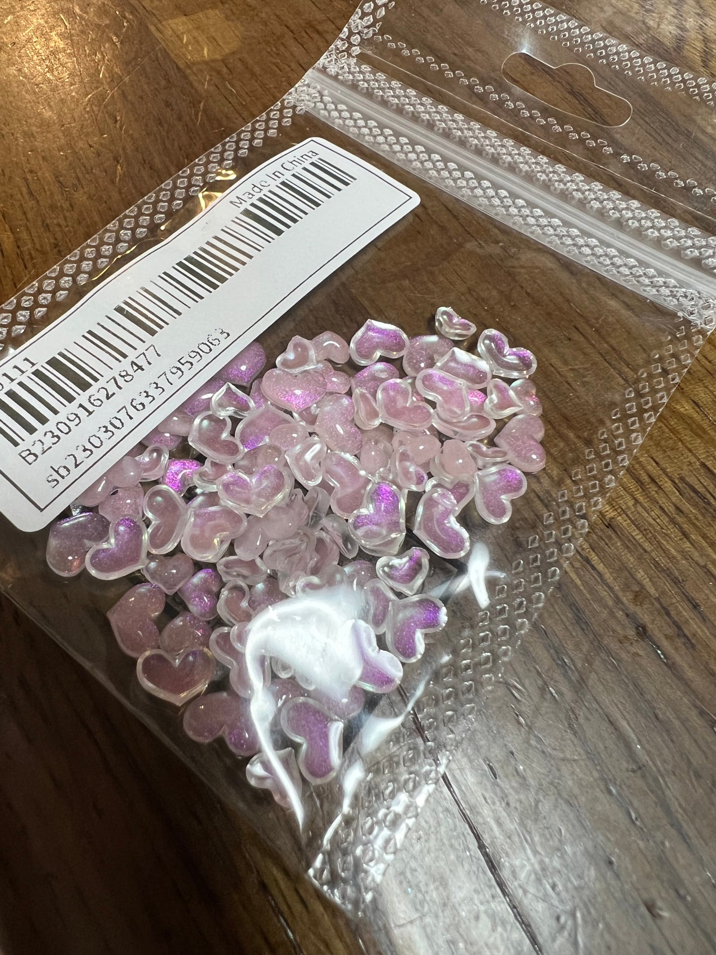 くぅたん on LIPS 「SHEINネイルのデコパーツ¥171です。ハートが可愛くて購入..」(1枚目)