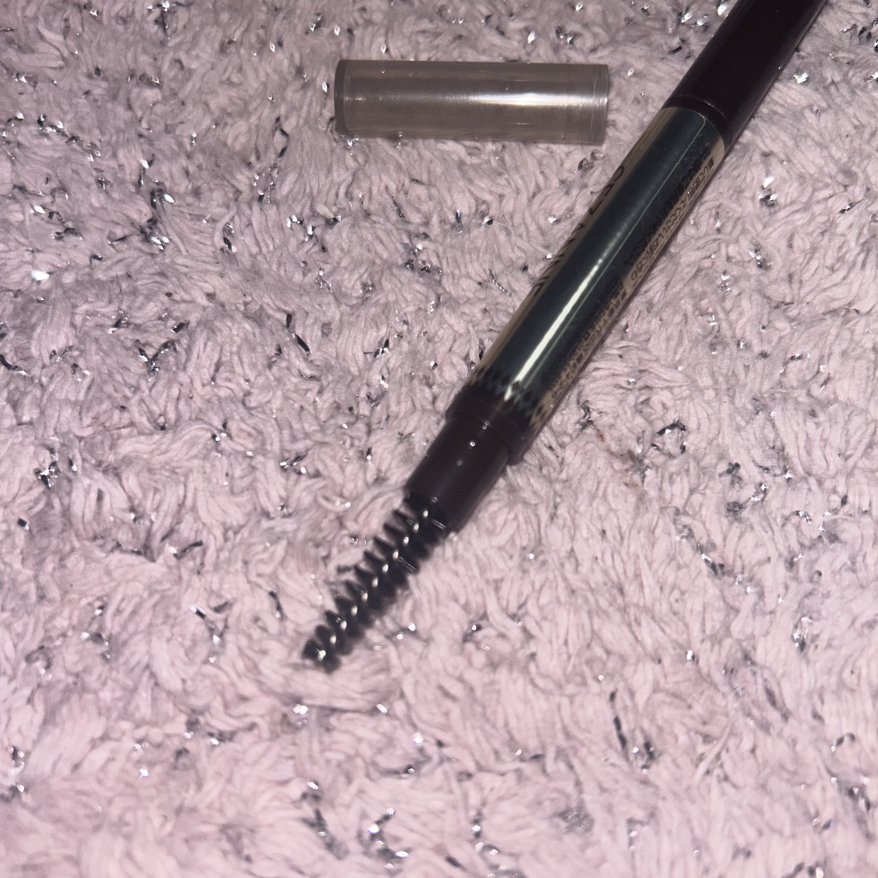 ブラシ付きアイブロウ繰り出し 01 ライトブラウン/CEZANNE/アイブロウペンシルを使ったクチコミ（2枚目）