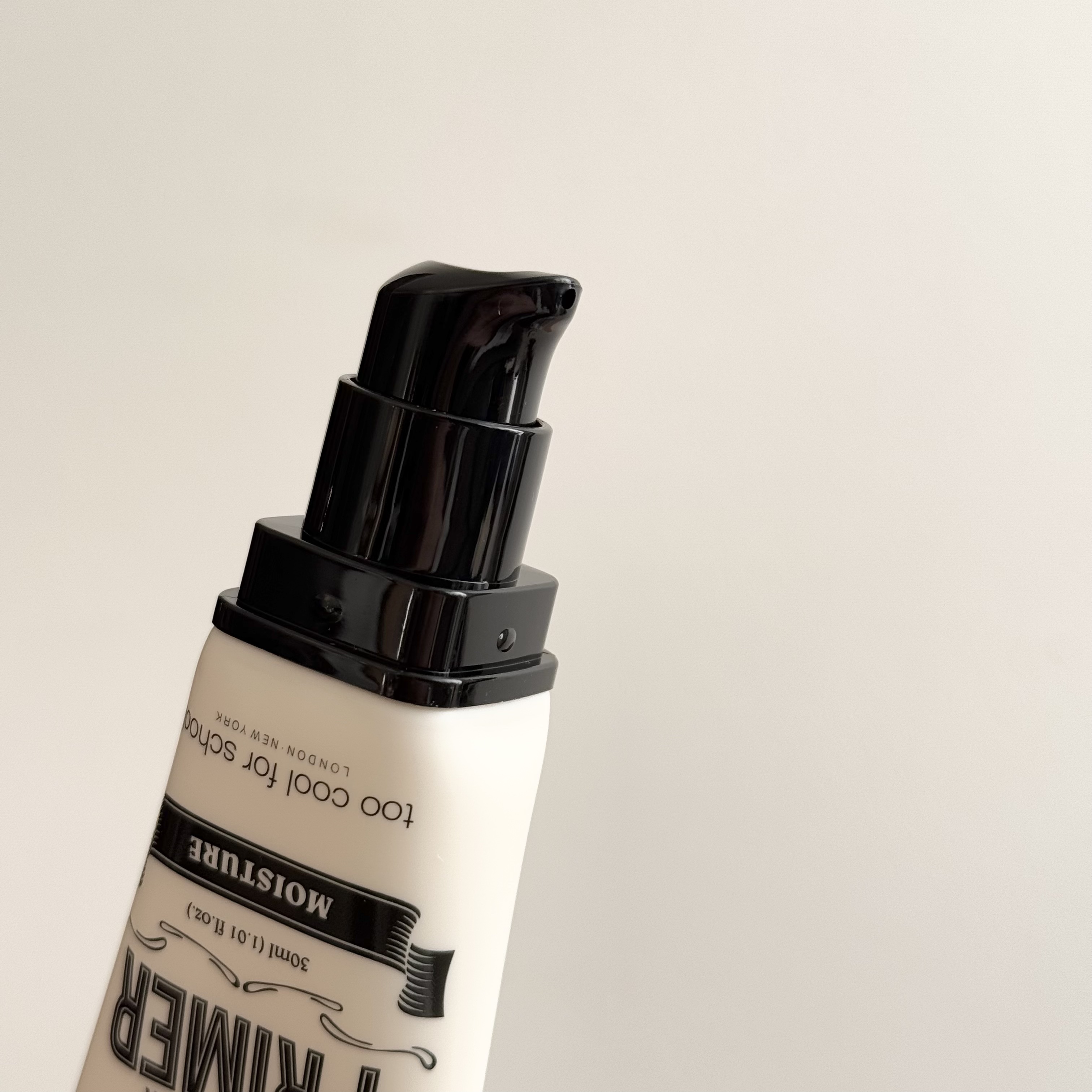 しっとり&なめらかウォータリーブラープライマー/too cool for school/化粧下地を使ったクチコミ（2枚目）