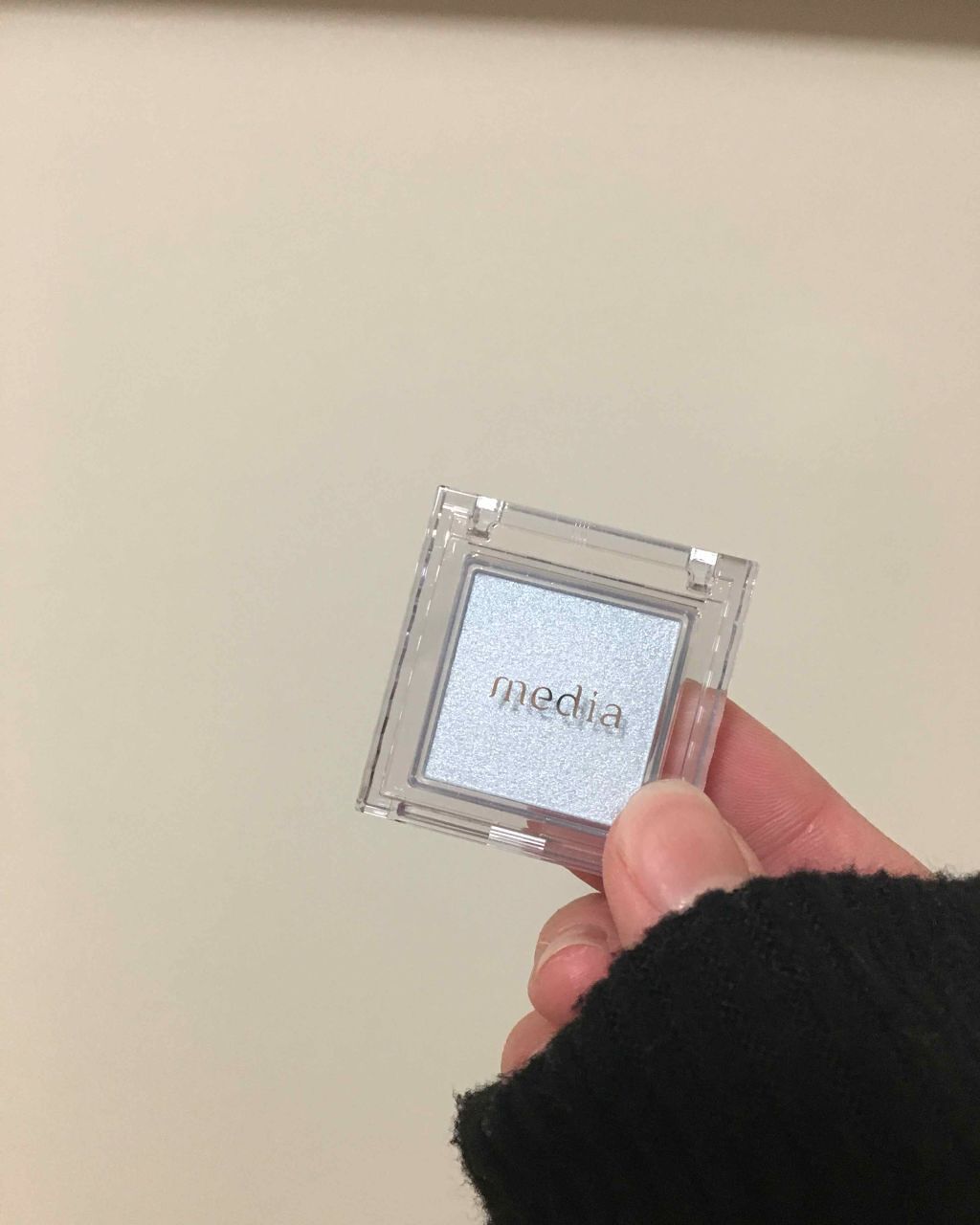 ブライトアップアイシャドウ/media/単色アイシャドウを使ったクチコミ(1枚目)