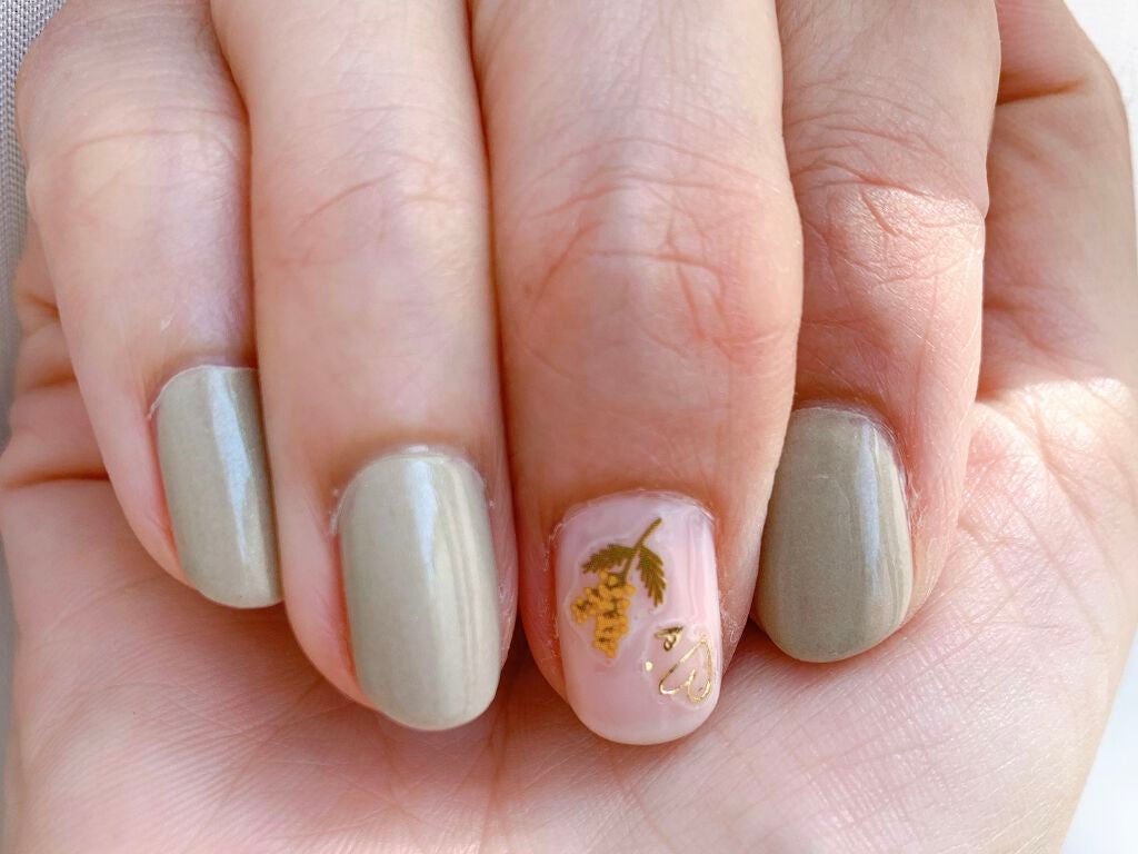 カラフルネイルズ/キャンメイク/マニキュアを使ったクチコミ(2枚目)