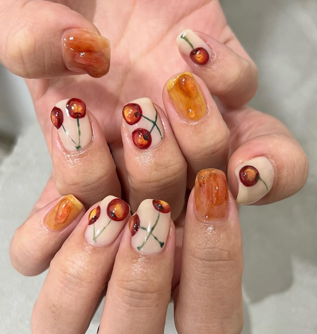 YUKA on LIPS 「🍒🍒🍒🍒🍒細い部分はシャレドワさんの筆🖌チェックネイルの縦ライ..」(2枚目)